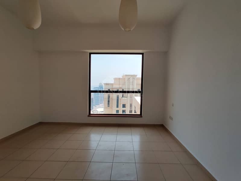 6 Best Layout 1 bed I High Floor with HUGE terrace