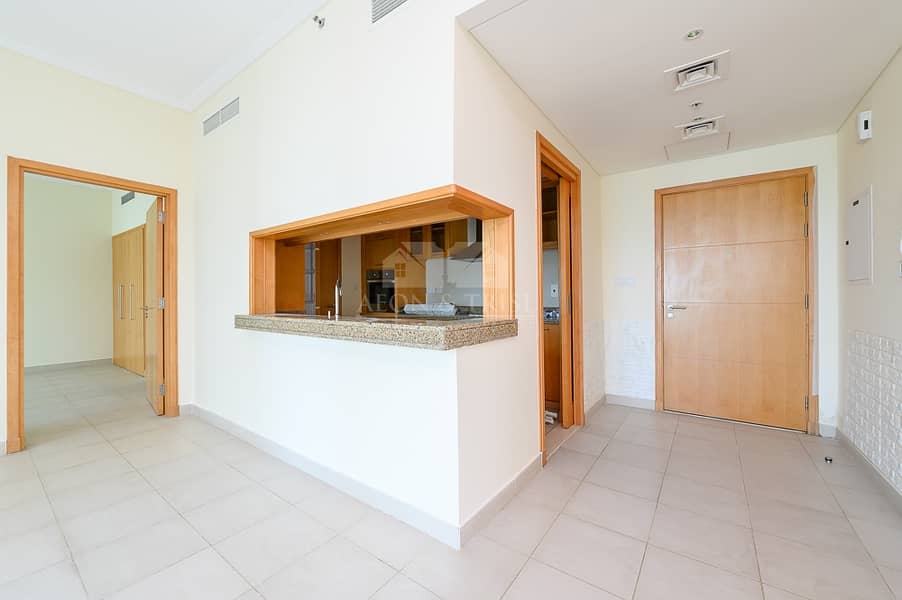 4 Hot | Large 1 Bed Paloma | Sea Views | Low priced
