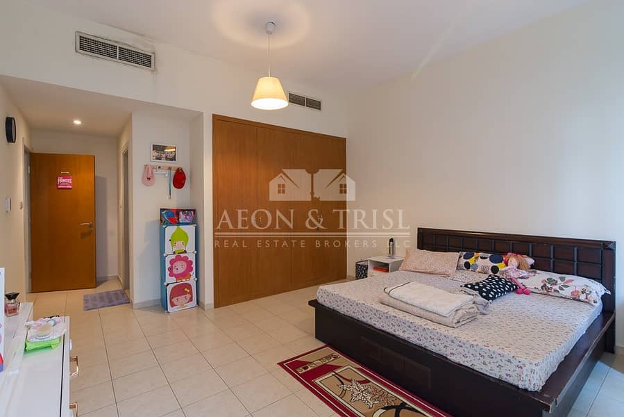 7 Spacious 2 Bedrooms in Al Ghaf 1 | Rented til 2020