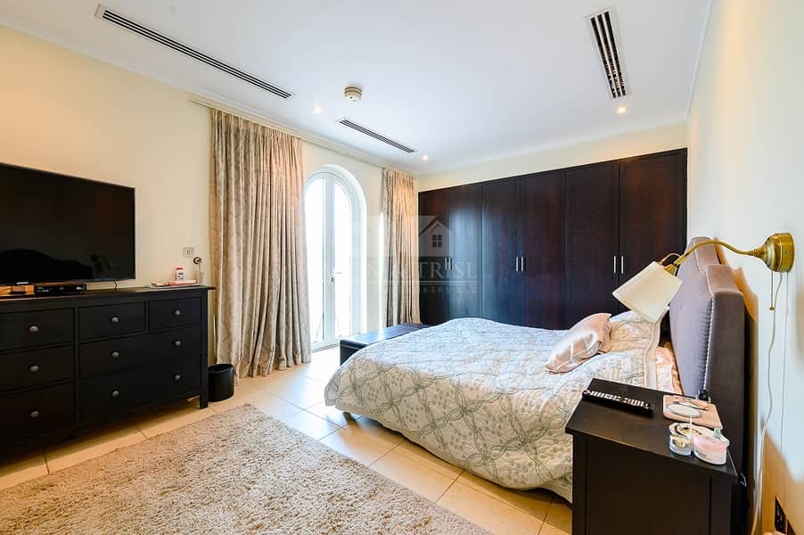 13 3 Bed Legacy large Villa | Jumeirah Park | Huge plot