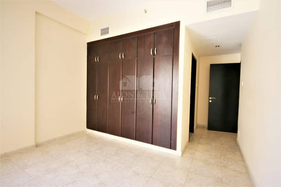 3 Spacious 2 BR Apartment with close Kitchen I Pool View