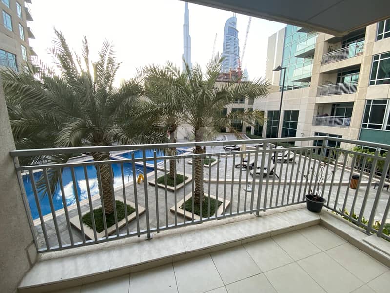 2 Burj and Pool Facing Spacious Comfortable Well Maintained Studio