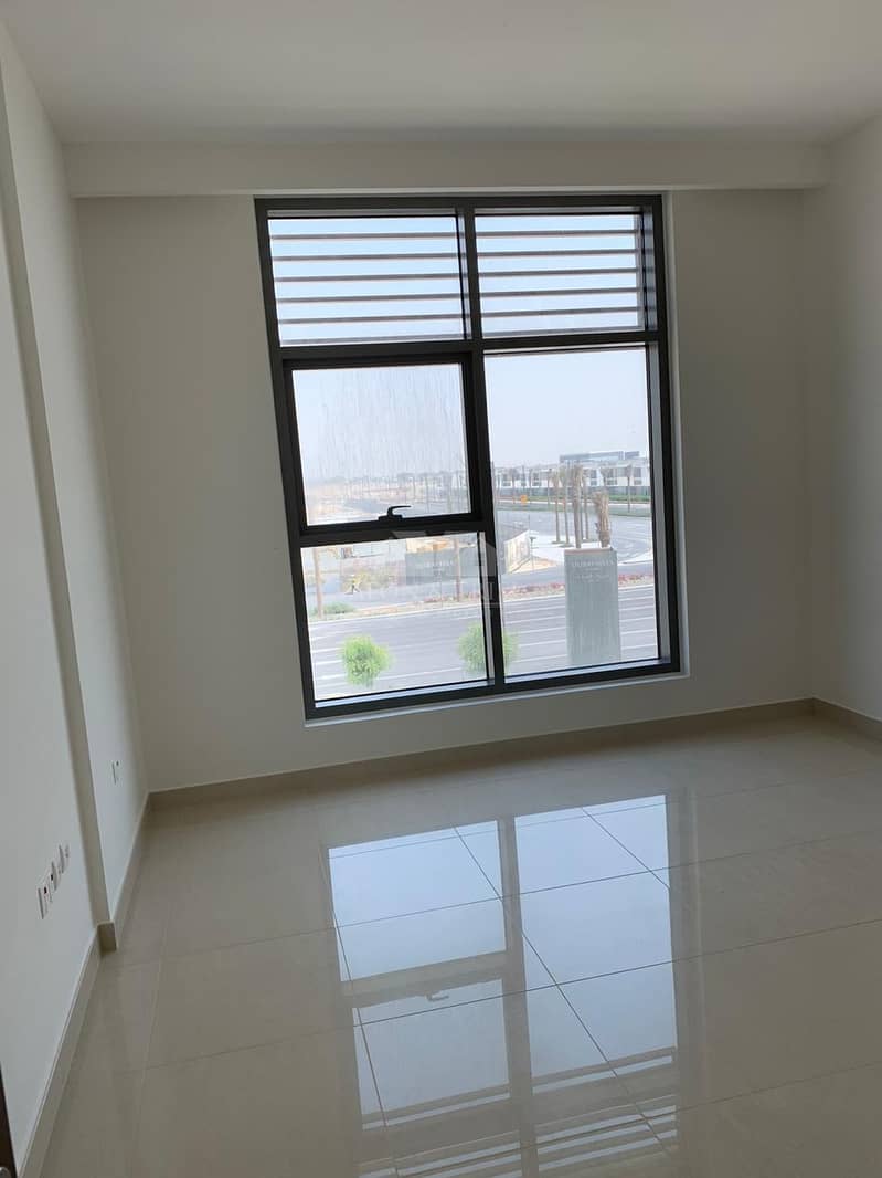 5 Stunning 1 Bedroom  Available | Mulberry 2 | Emaar