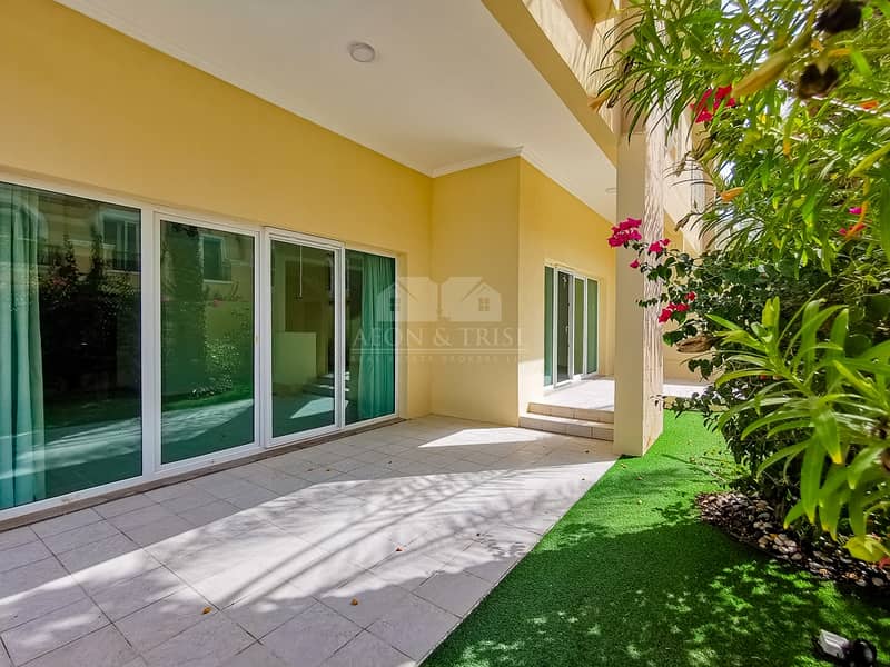 2 Al Barsha 1 Luxury two storey 4 bedroom + maid's Villa