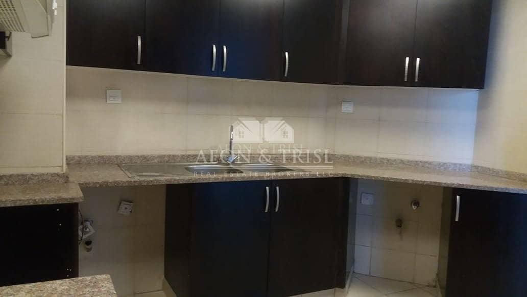 2 Bright 2 Bed | Pool View | Huge Living | Tecom