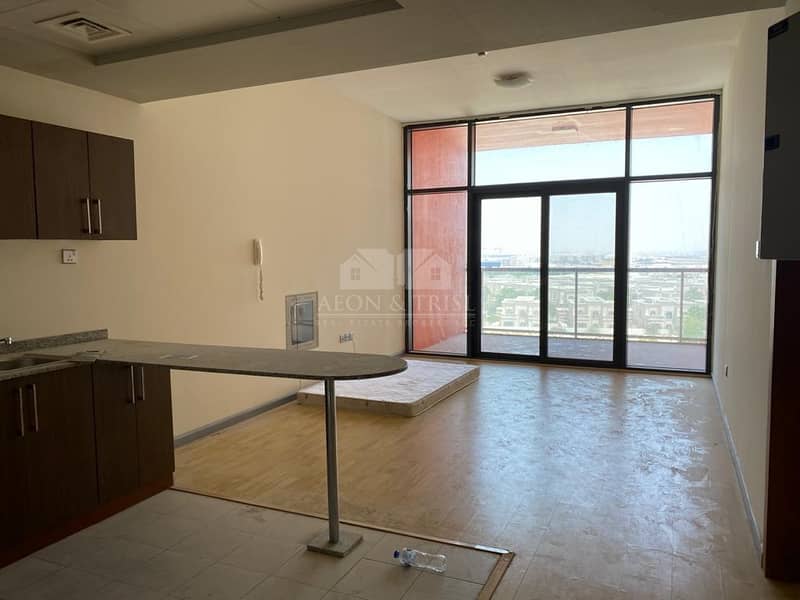 4 1 Month Free | 1 Bed in Silicon Oasis with Balcony