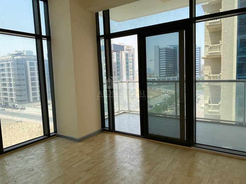 12 1 Month Free | 1 Bed in Silicon Oasis with Balcony