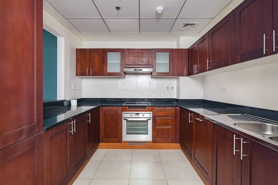 8 stunning 1bed| furnished | Greens lake towers