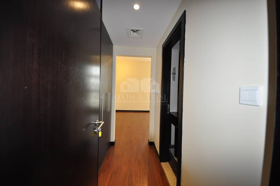 4 Best Layout I 1 Bed in Green Lakes S1 I High Floor