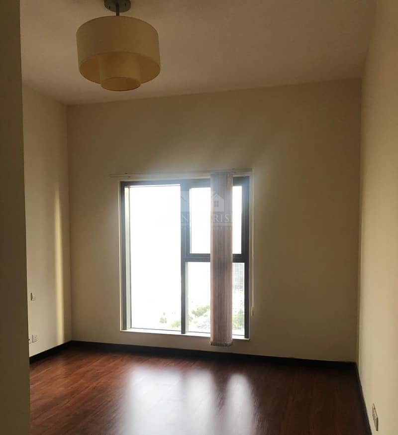 2 Stunning 2 BR Apartment I Lake View I Mid Floor