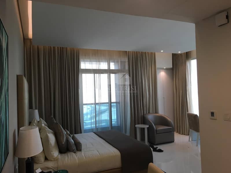 2 Luxury Furnished Unit with Balcony| Vacant Ready To Move In
