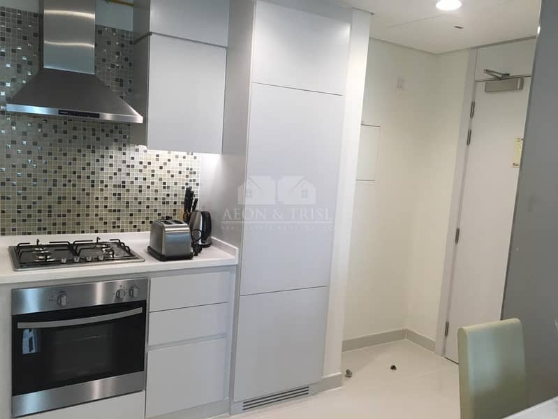 9 Luxury Furnished Unit with Balcony| Vacant Ready To Move In