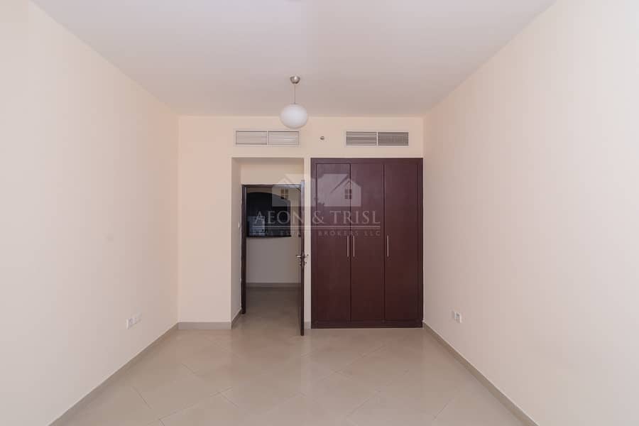 Fully Furnished with 2 bedroom Apartment