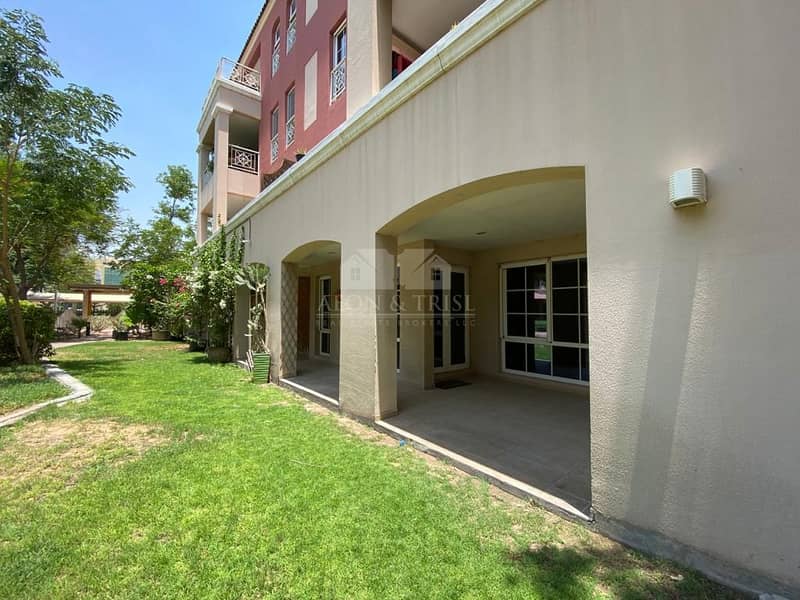 2 Spacious 3 BR Apartment I Great Location