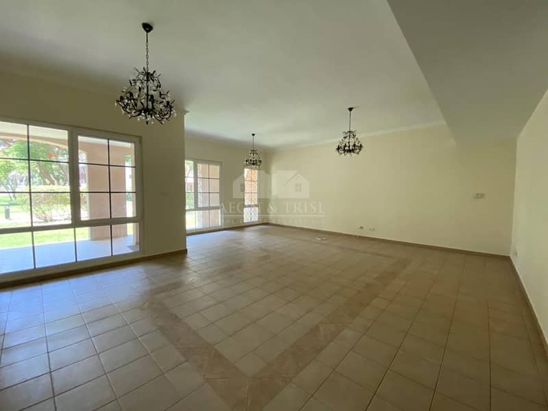 9 Spacious 3 BR Apartment I Great Location