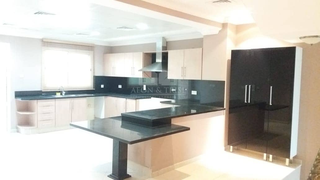 2 Huge 4 Bed | Exquisite unit | With Courtyard | Barsha 1