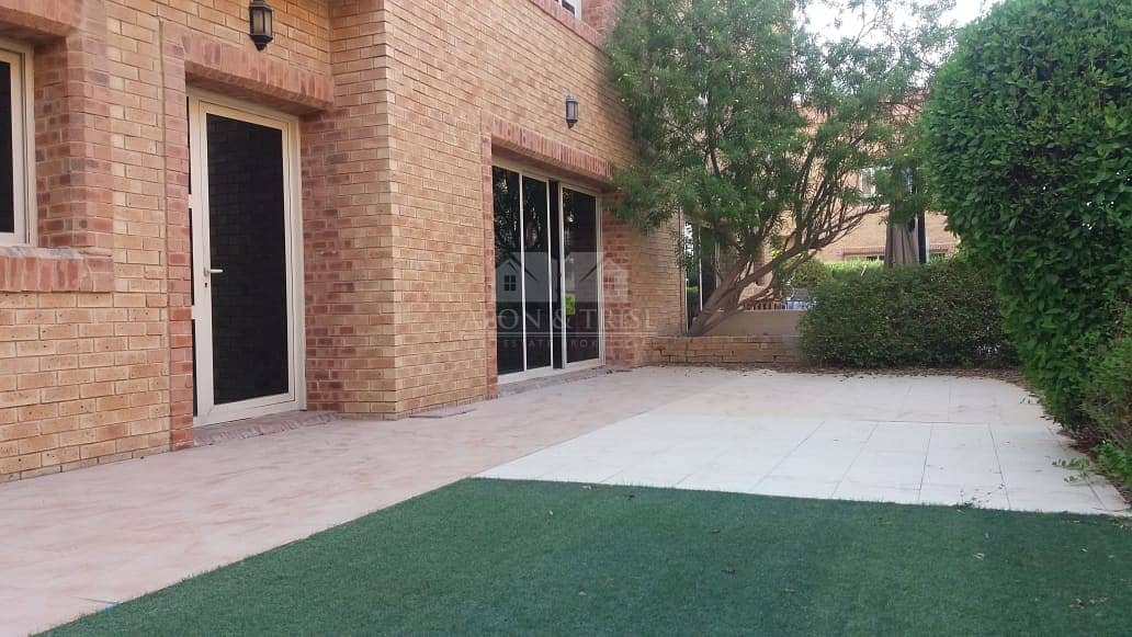 14 Huge 4 Bed | Exquisite unit | With Courtyard | Barsha 1