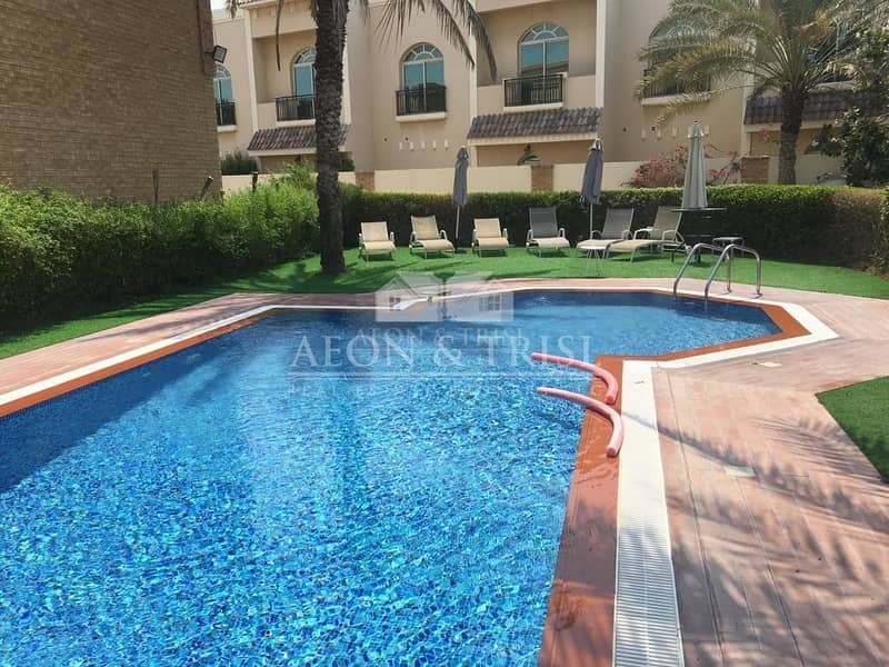19 Huge 4 Bed | Exquisite unit | With Courtyard | Barsha 1