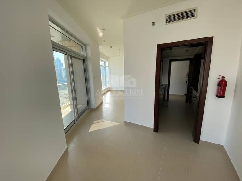 3 Stunning Studio | Bright and spacious| Burj views