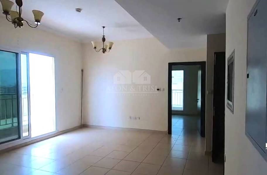 8 Well Maintained 1 BR Apt I Unfurnished with Balcony