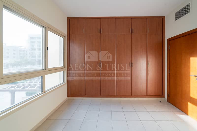 4 Pool View 1 BR ready to occupy in Dhafrah Greens