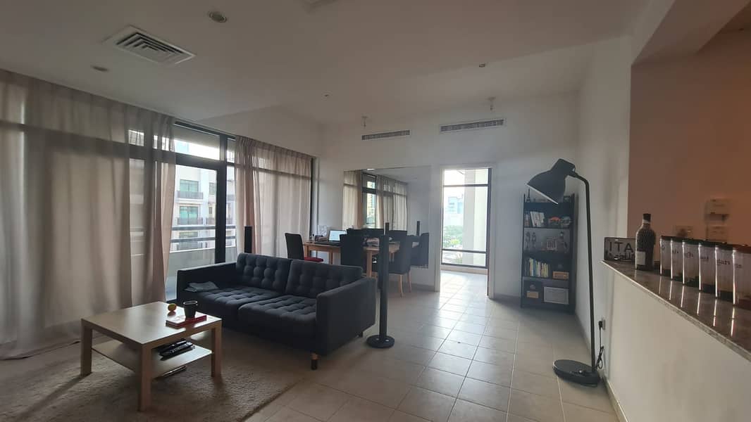 2 Full furnished 1 BR + Study | Rented | Road view