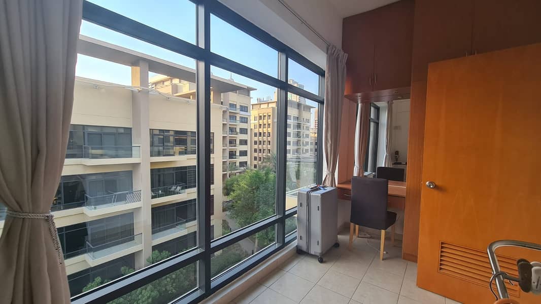 5 Full furnished 1 BR + Study | Rented | Road view