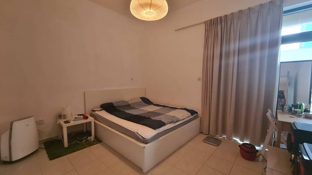 8 Full furnished 1 BR + Study | Rented | Road view