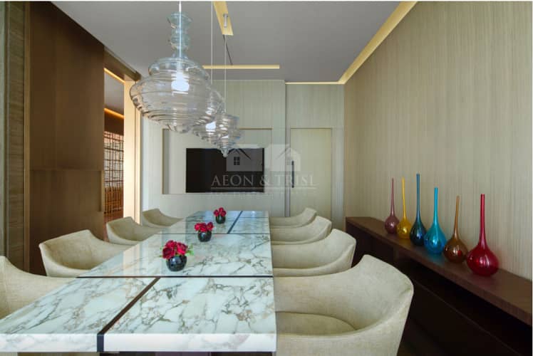 24 Full Floor Luxurious 5 Bed Penthouse - Volante