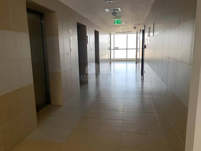 8 Shell and Core Office in Jumeirah Bay Tower  X3