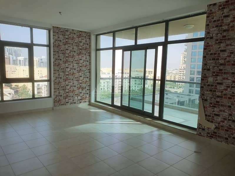 1 Bedroom | Large Layout | Golf & Lake View