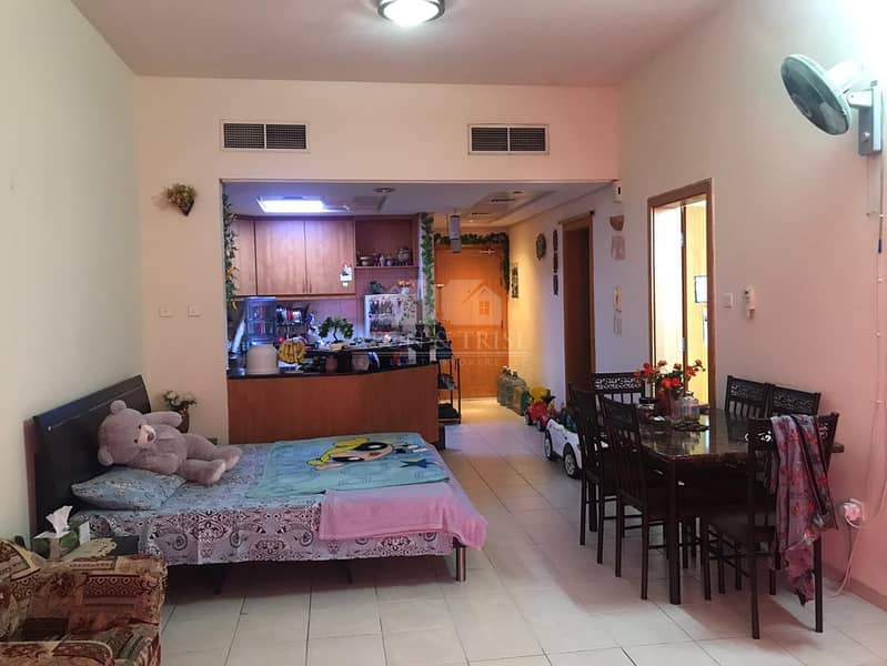 Spacious 1 bed I Near to Metro I Pool and Park