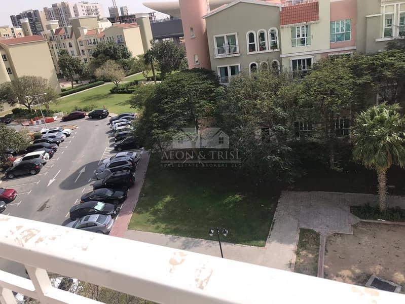 6 Spacious 1 bed I Near to Metro I Pool and Park