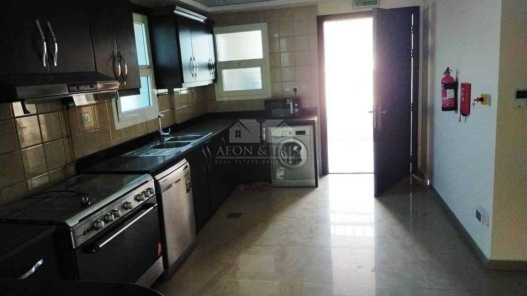 5 3 BR plus Maids Villa with very well maintained