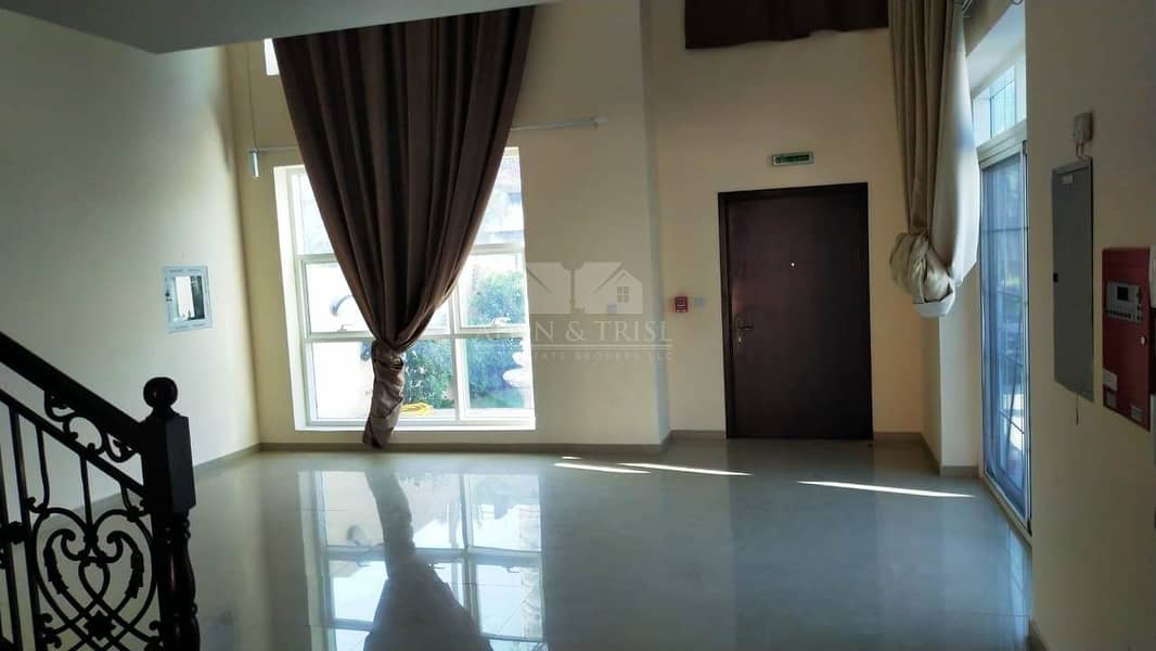 10 3 BR plus Maids Villa with very well maintained