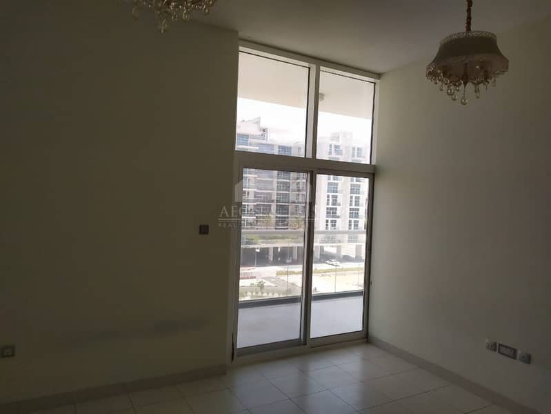 3 Spacious 2 Bed Apt I Ready to MoveI Great Location