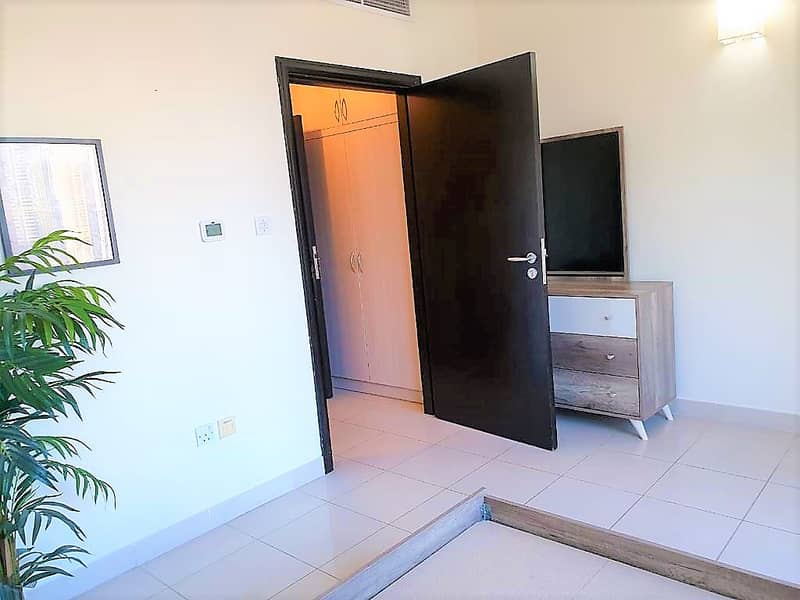 5 Furnished 2 Bed I SZR View I Great Location