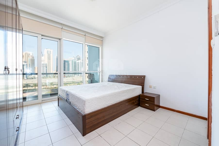 5 Furnished I With Balcony I Fantastic Views I Immaculate Condition