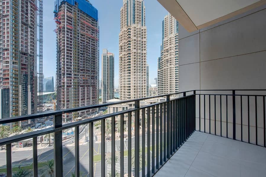 24 Elegant 2 Beds | Gives Breath-taking view of Downtown