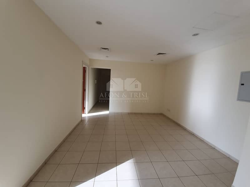 6 Bright 3BDR+Laundry| Partial Golf| Large Balcony