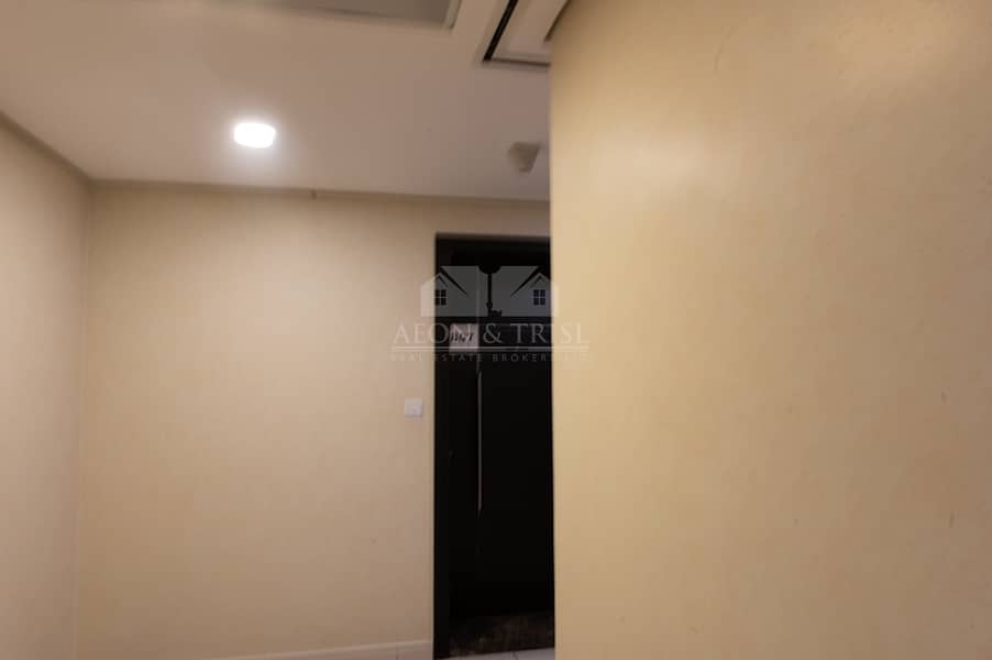 5 Unfurnished 2 BR | Bright & Clean | DIFC - 21st Century Tower