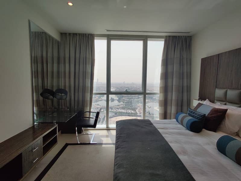 4 Vacant largest layout 2 Bedrooms on high floor