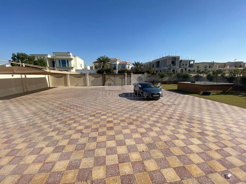 23 Spacious 7 Bed | Luxury Private Villa | Al Barsha 2