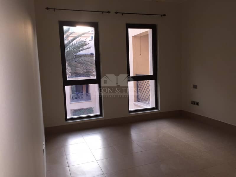 15 Spacious 2 bedroom in the Old town of Dubai