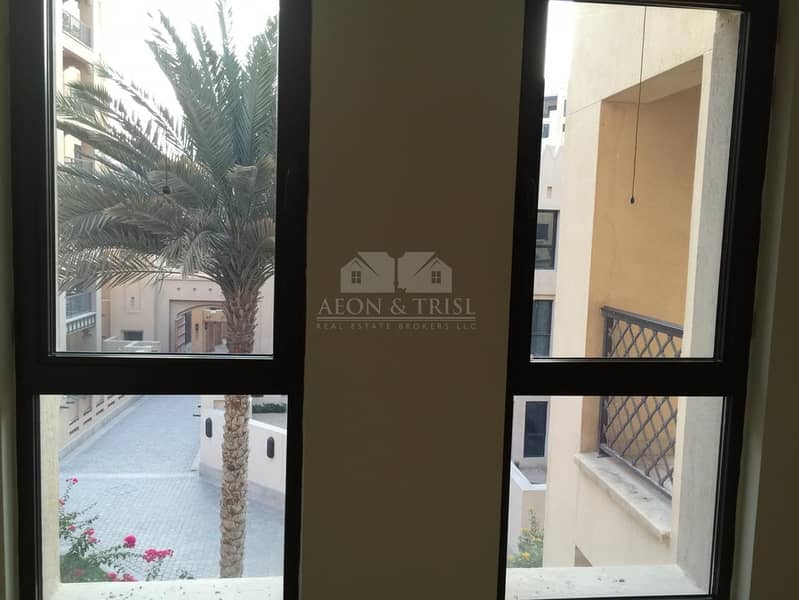 20 Spacious 2 bedroom in the Old town of Dubai