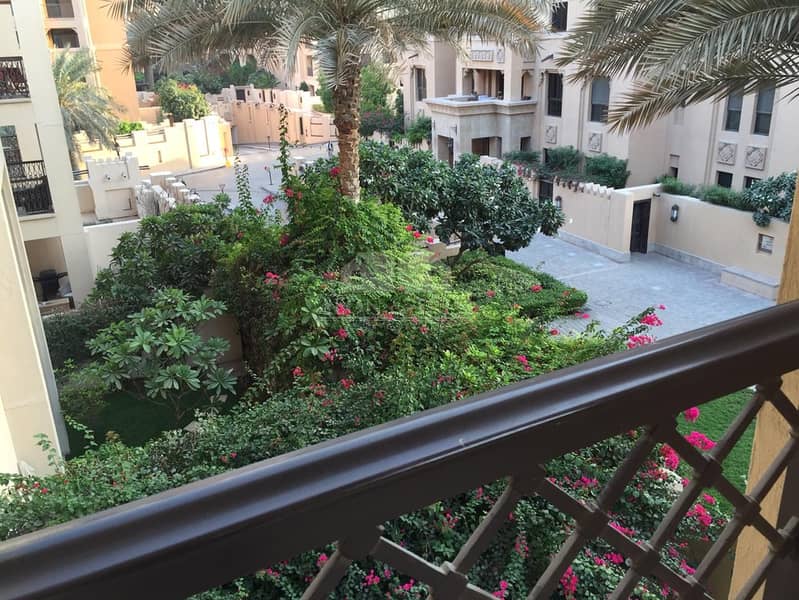 22 Spacious 2 bedroom in the Old town of Dubai