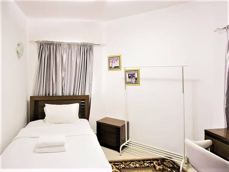 20 Fully Furnished 3 beds | 2 Parkings | Dubai Gate 1