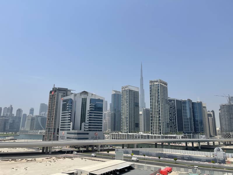 2 Burj khalifa view |up to 4 chqs |Studio + balcony
