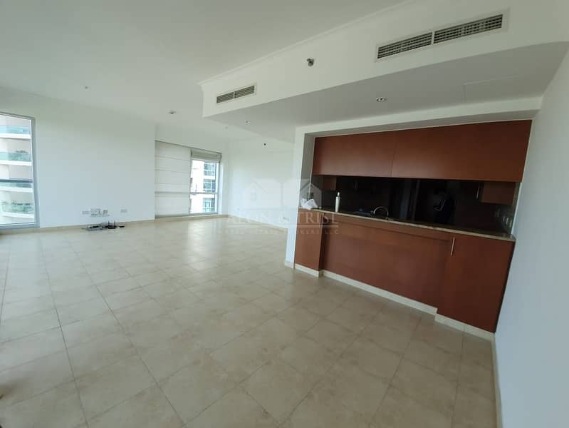13 Spasious 3 BR | FULL GOLF View | Bright and Clean | Chiller Free