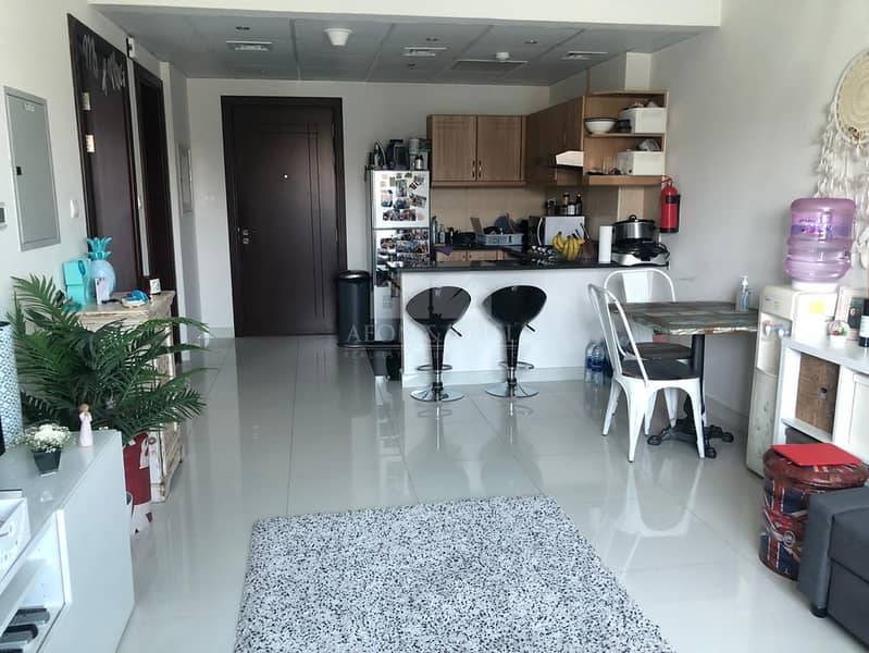 5 Elite 7 // Unfurnished One Bedroom with Balcony for rent  Sport City